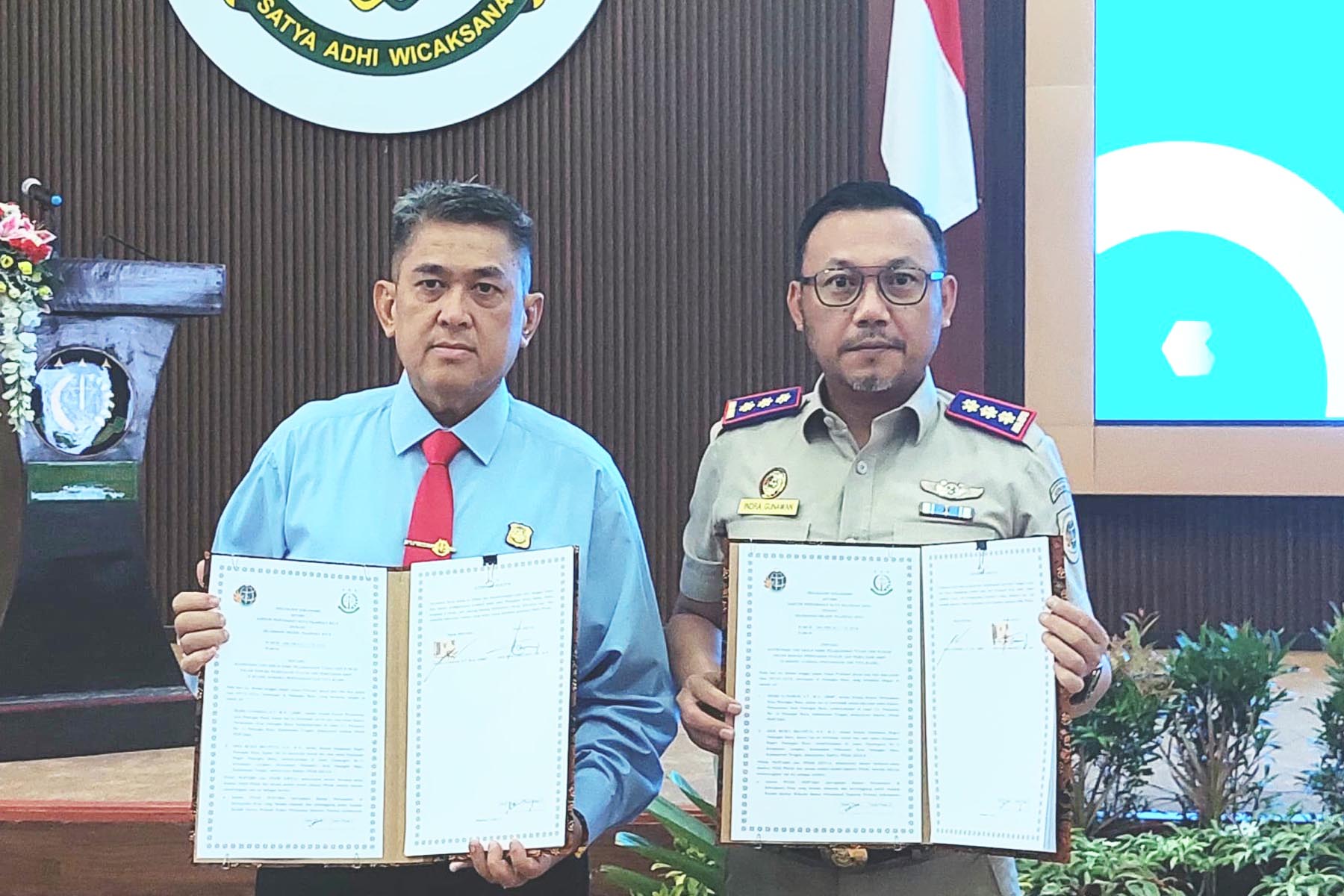 Penandatanganan Perpanjangan Perjanjian Kerjasama (PKS) antara Kantor Wilayah Badan Pertanahan Nasional Provinsi Kalimantan Tengah dengan Kejaksaan Tinggi Kalimantan Tengah serta Kantor Pertanahan Kabupaten/Kota se-Kalimantan Tengah dengan Kejaksaan Negeri Se-Kalimantan Tengah, Selasa 4 Februari 2024.