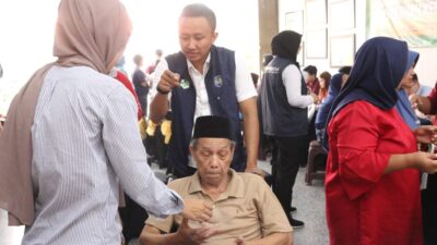 Wujud Kepedulian Sosial, Bapas Jakarta Barat Berbagi Sembako dan Layanan Kesehatan Gratis