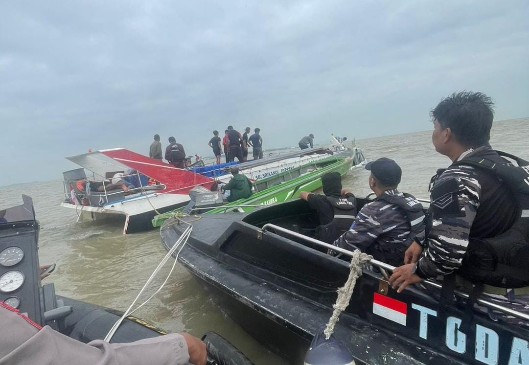 TNI AL Sigap Tangani Insiden Tenggelamnya SB Srikandi Express