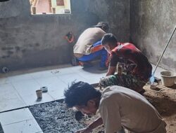 Gotong Royong TNI dan Warga di TMMD H+20 Percepat Pembangunan Rumah Layak Depok