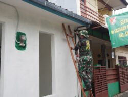 Gotong Royong TNI dan Warga, Tiga Rumah RTLH di Sukamaju Hampir Rampung