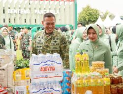 Pangdam Jaya Buka Bazar Murah, Salurkan Bingkisan Ramadan untuk Prajurit dan Warakawuri