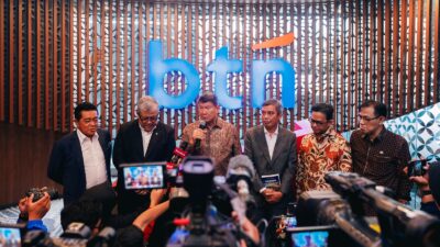 Wakil Menteri Perumahan dan Kawasan Permukiman (PKP) Fahri Hamzah meluncurkan buku Indonesia Menuju Swasembada Papan 2045 di Jakarta Selatan, Kamis, 21 Mei 2026.