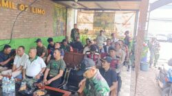 Meriah dan Penuh Keakraban, Nobar Piala Dunia di Koramil 07/Limo Disambut Antusias Warga 5 Meriah dan Penuh Keakraban, Nobar Piala Dunia di Koramil 07/Limo Disambut Antusias Warga
