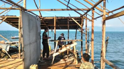 Pembongkaran Dinding dan Atap Tandai Awal Renovasi RTLH Milik Bapak Nardianto