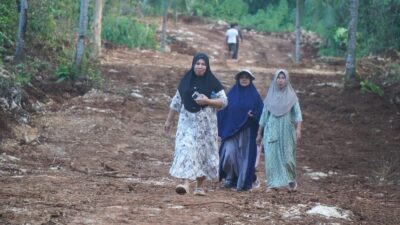 Masyarakat Kepulauan Umbele Antusias Sambut Pembukaan Jalan TMMD Ke-129