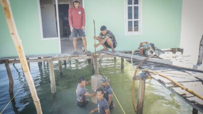 Satgas TMMD Kerjakan Jembatan Penghubung RTLH Ibu Samsiah di Desa Umbele