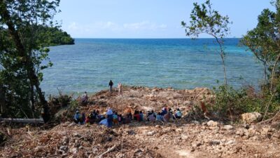 Masyarakat Kepulauan Umbele Sambut Antusias Hasil Pembukaan Jalan TMMD