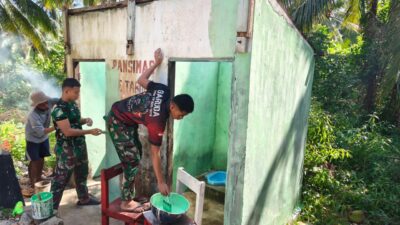 Satgas TMMD Perbaiki dan Cat MCK SDN Polewali di Luar Sasaran Program