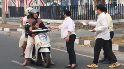 Kantor Pertanahan Palangka Raya Bagikan Masker Gratis 11 Kepala Kantor Pertanahan Kota Palangka Raya Ferdinan Adinoto, S.SiT., M.Si., memimpin kegiatan tersebut bersama jajaran.