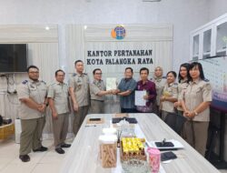 Kantah Palangka Raya Tegaskan Pentingnya Kepastian Hukum, Sertifikat Hak Milik Diserahkan ke Majelis Resort GKE
